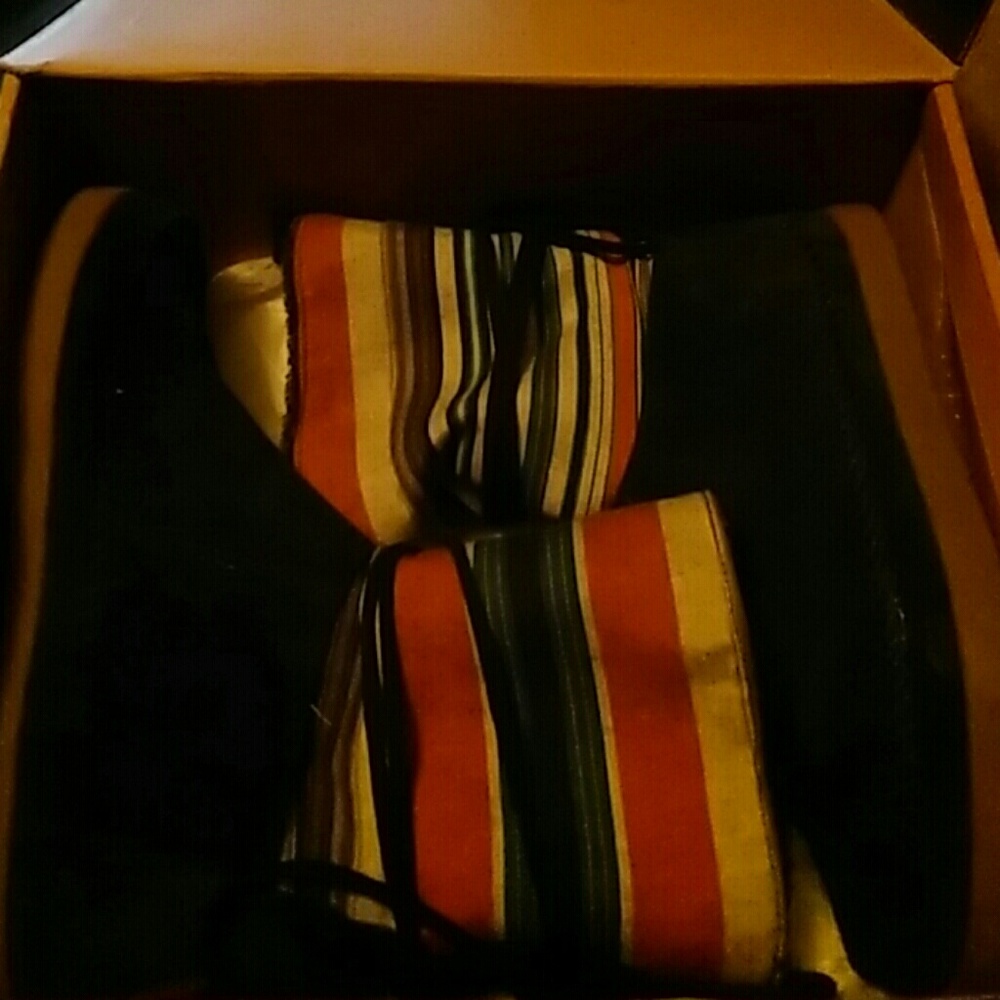 Toms boots(sold)